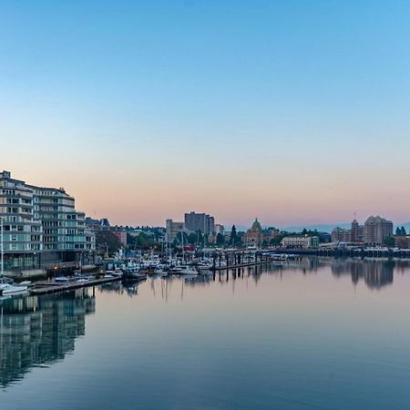 Victoria Regent Waterfront Hotel & Suites Εξωτερικό φωτογραφία